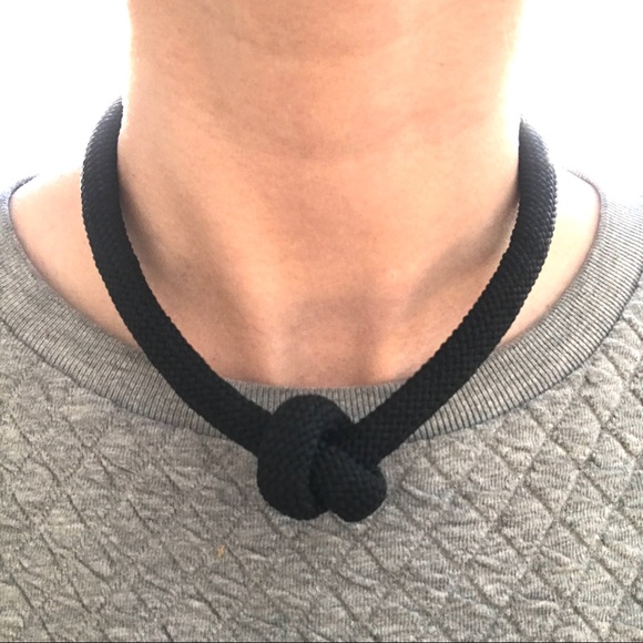 Black rope necklace - Multiple ways to wear it - Picture 8 of 10